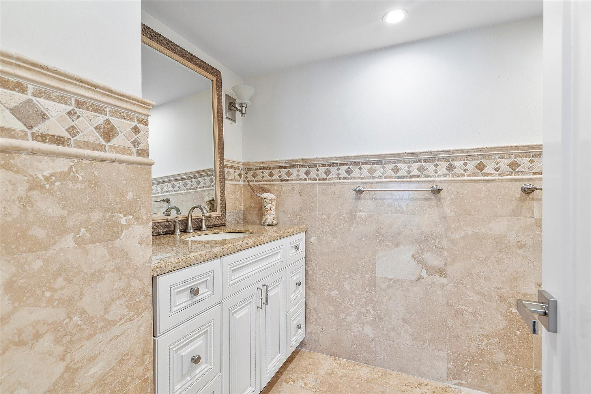 SOUTHPOINT CONDO - Residential Lease