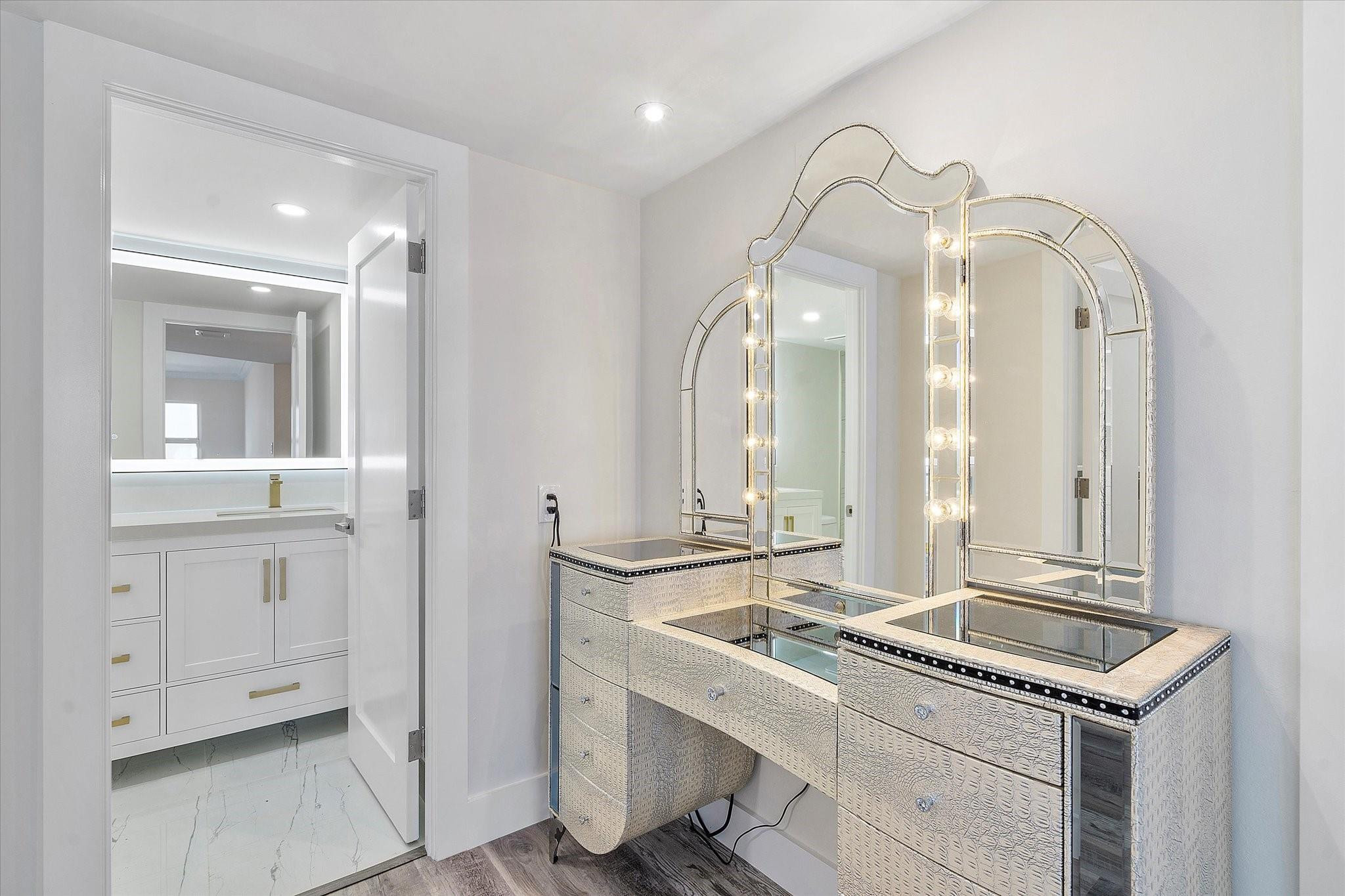 SOUTHPOINT CONDO - Residential Lease