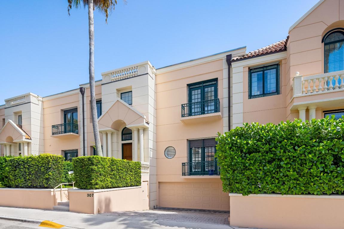 VILLA PLATI TOWNHOMES - Residential