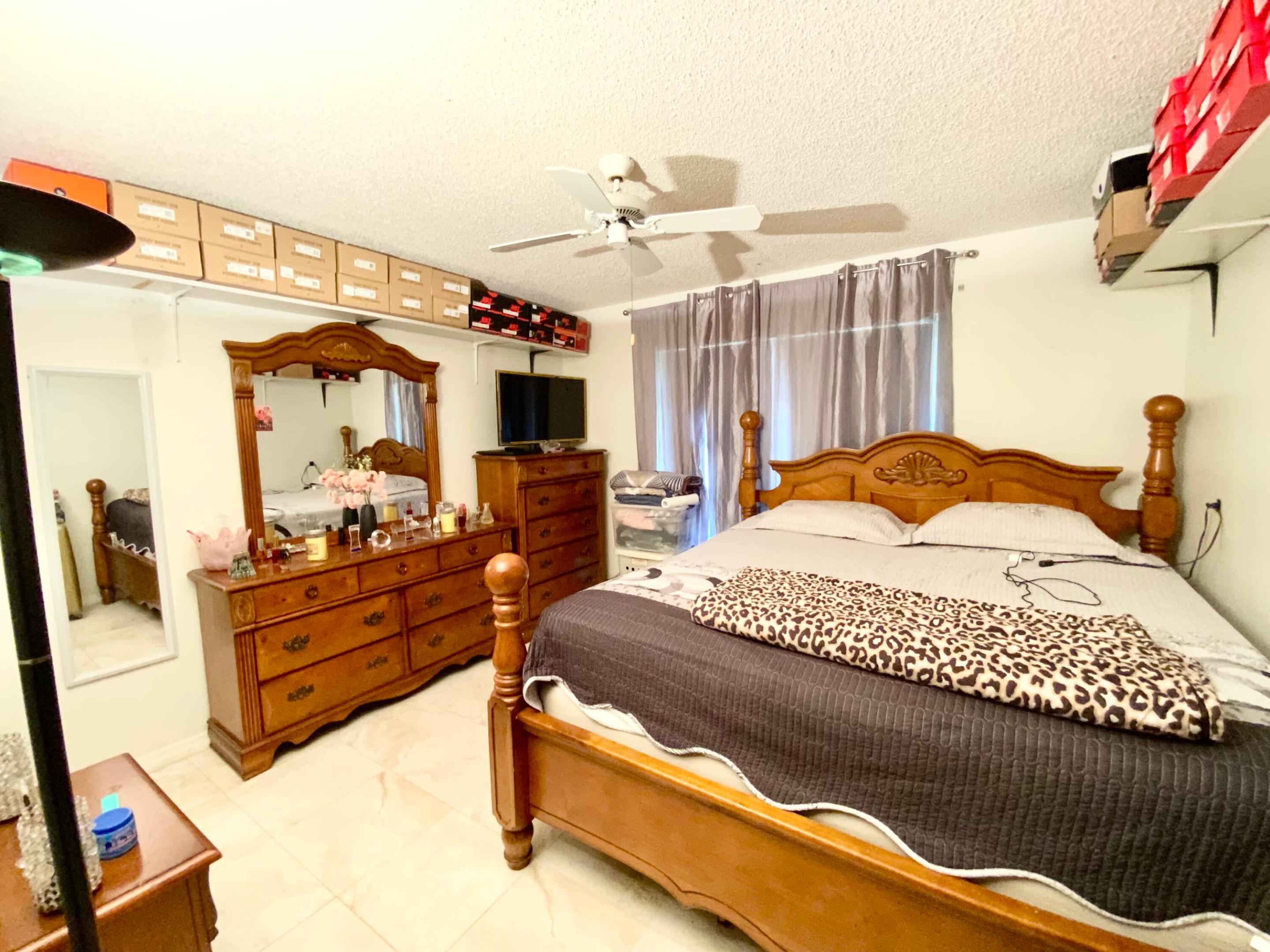 SUNRISE GOLF VILLAGE SEC 20 - Residential