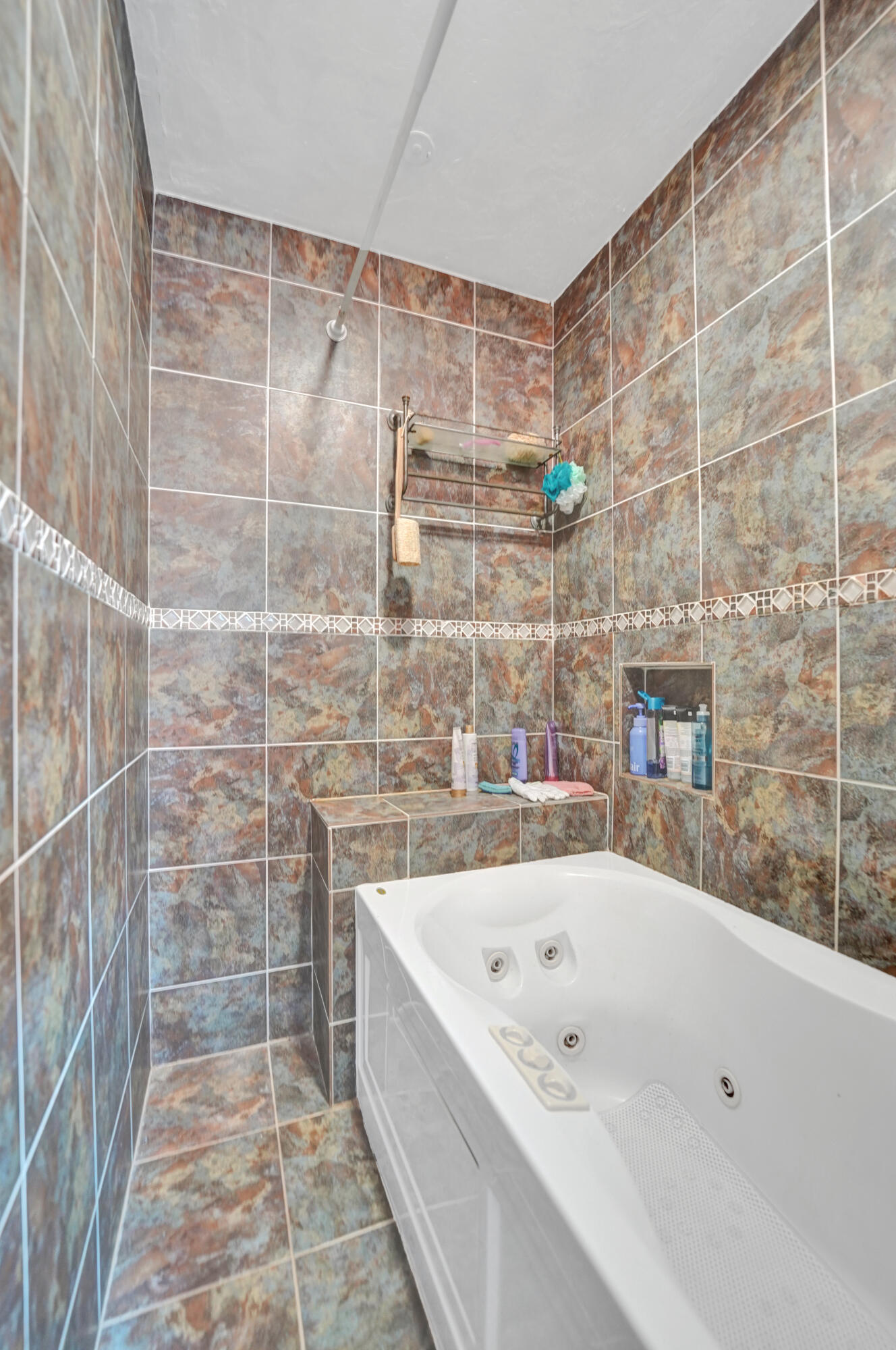 GOLDEN HEIGHTS HOMES - Residential