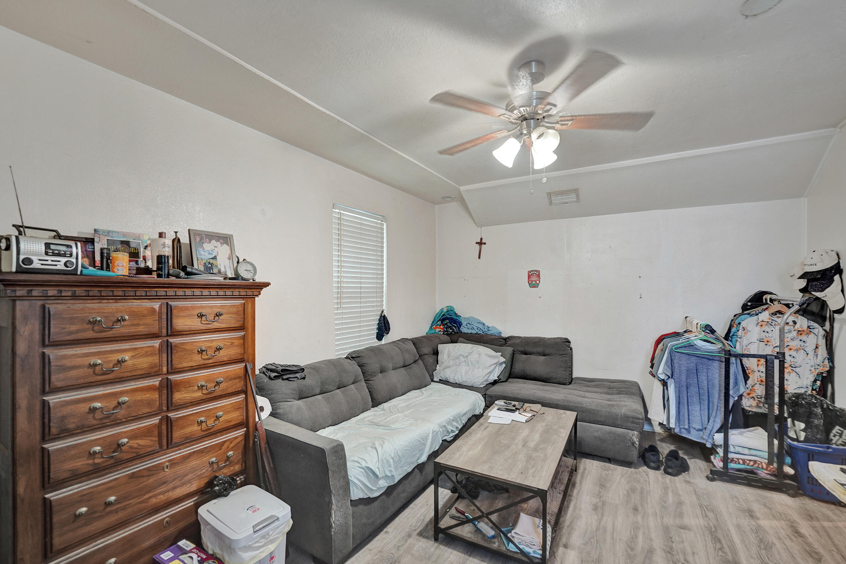 GOLDEN HEIGHTS HOMES - Residential