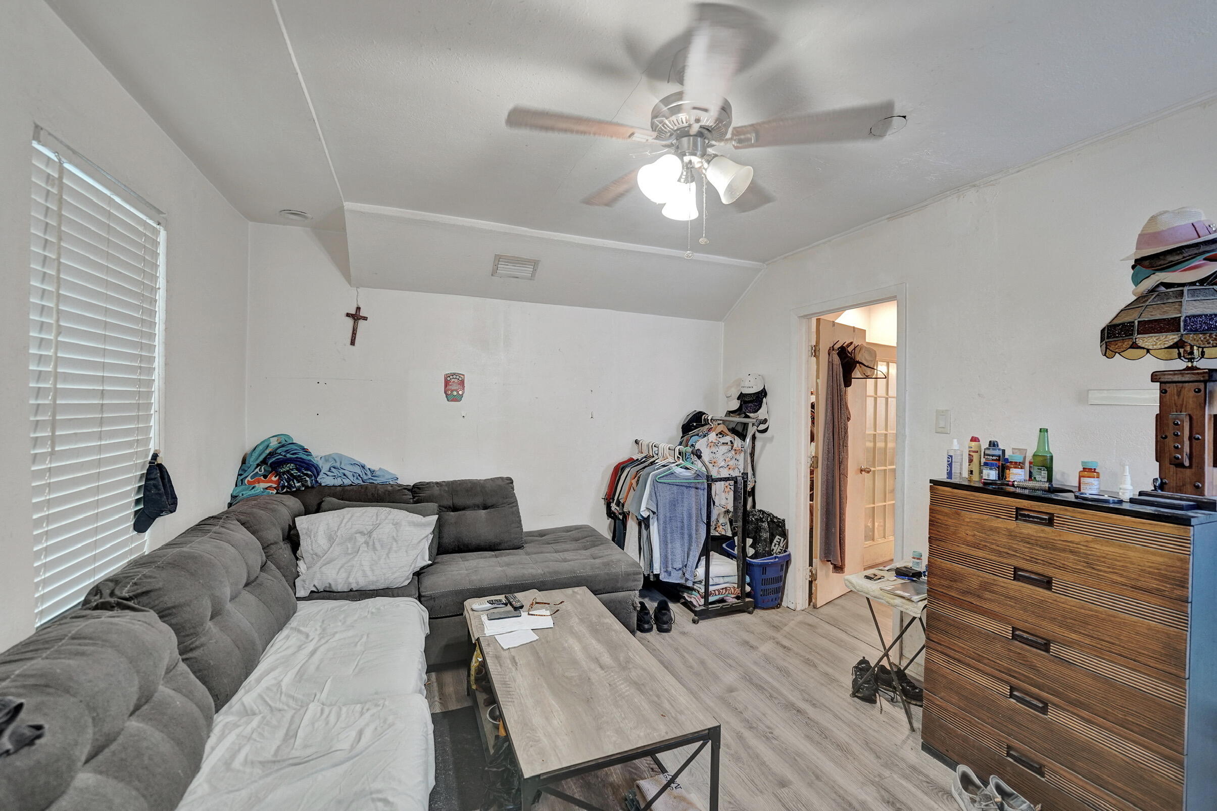 GOLDEN HEIGHTS HOMES - Residential