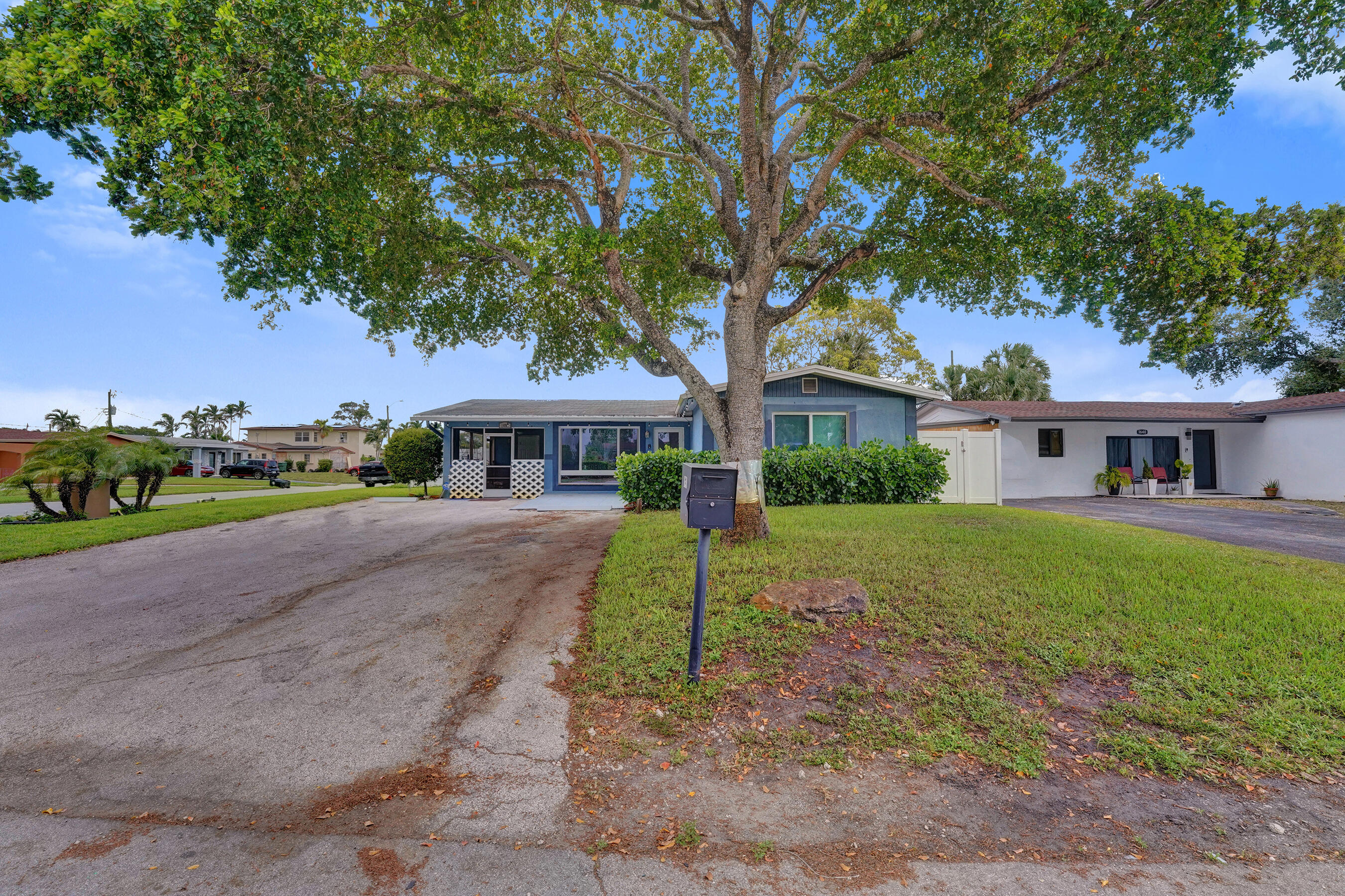 GOLDEN HEIGHTS HOMES - Residential
