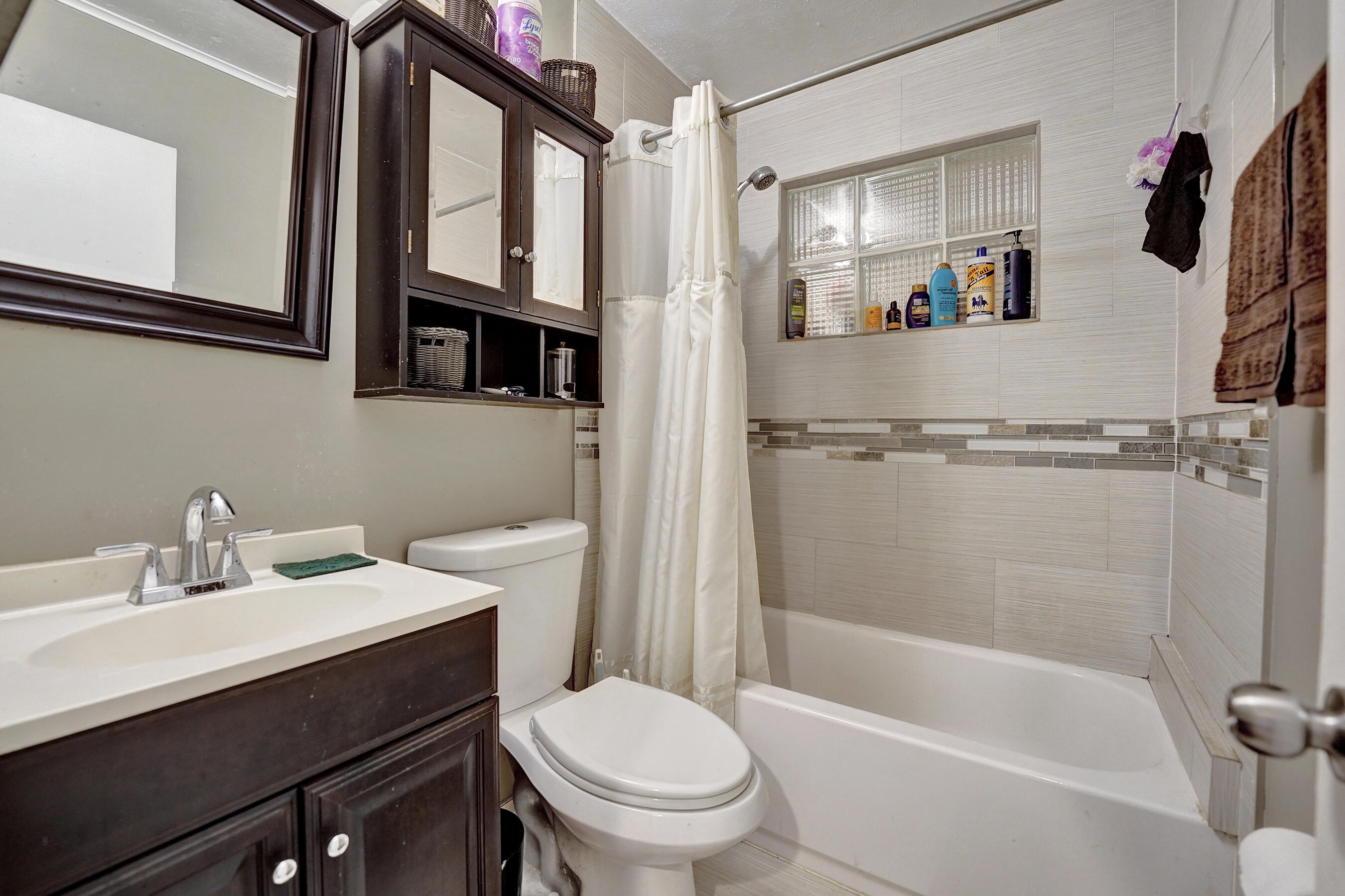 GOLDEN HEIGHTS HOMES - Residential