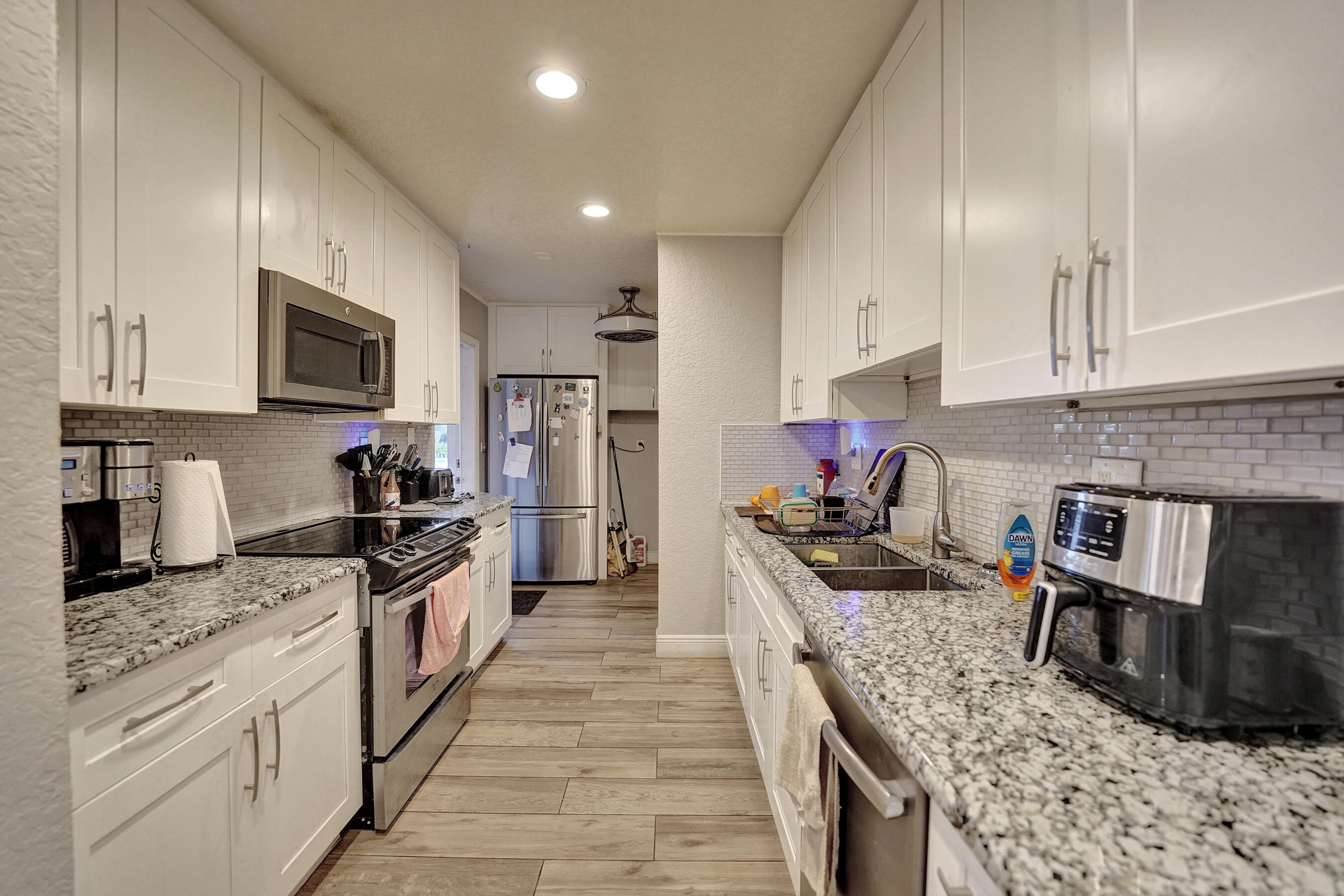GOLDEN HEIGHTS HOMES - Residential