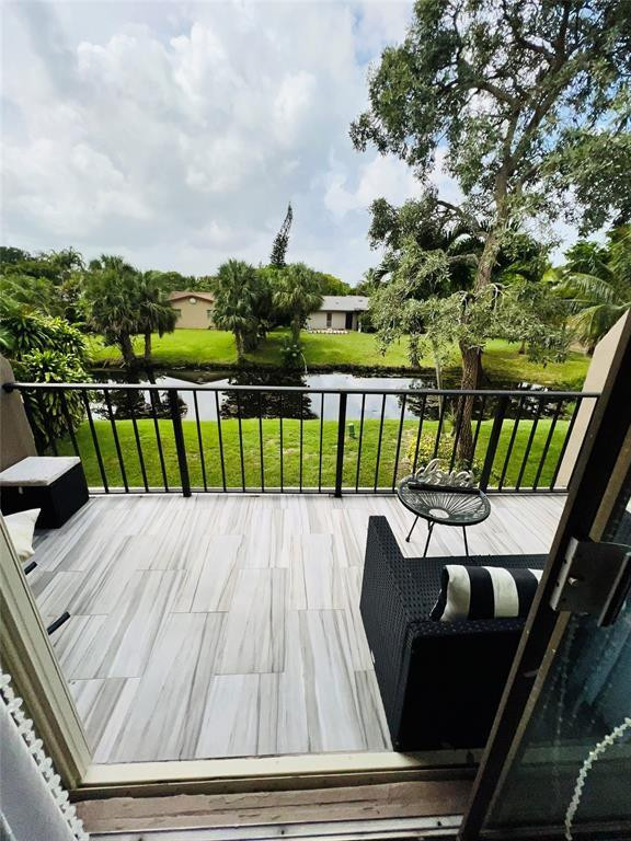 COUNTRY VILLAGE CONDO - Residential Lease