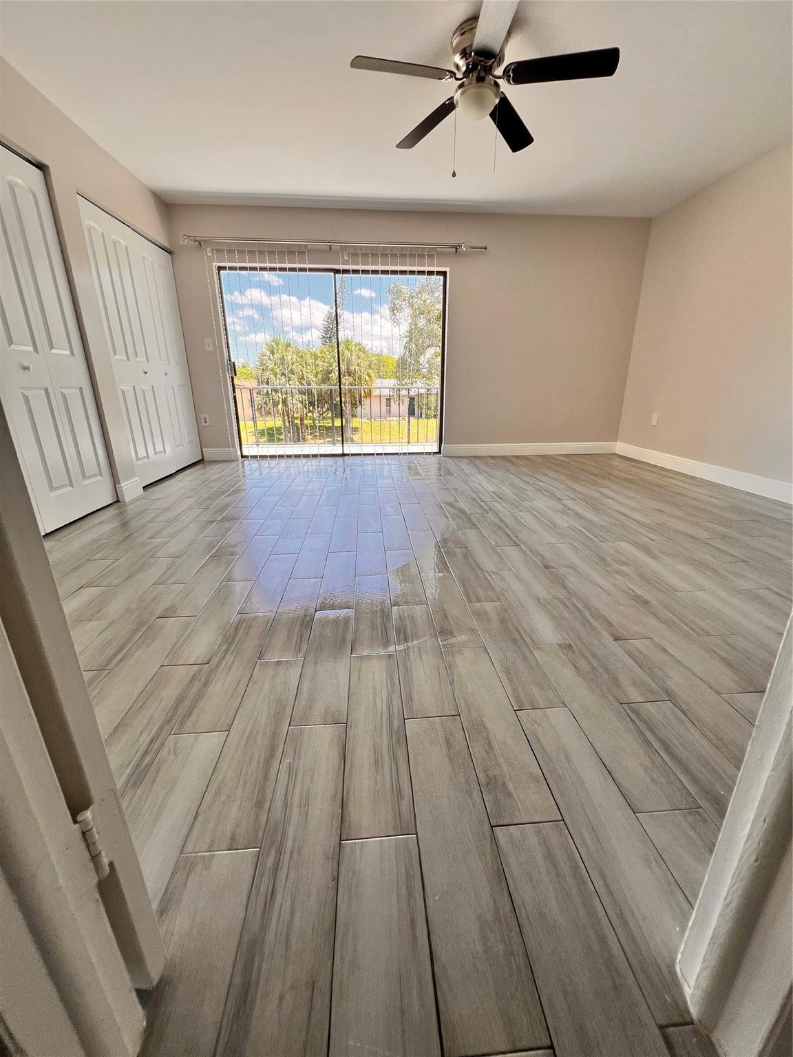 COUNTRY VILLAGE CONDO - Residential Lease