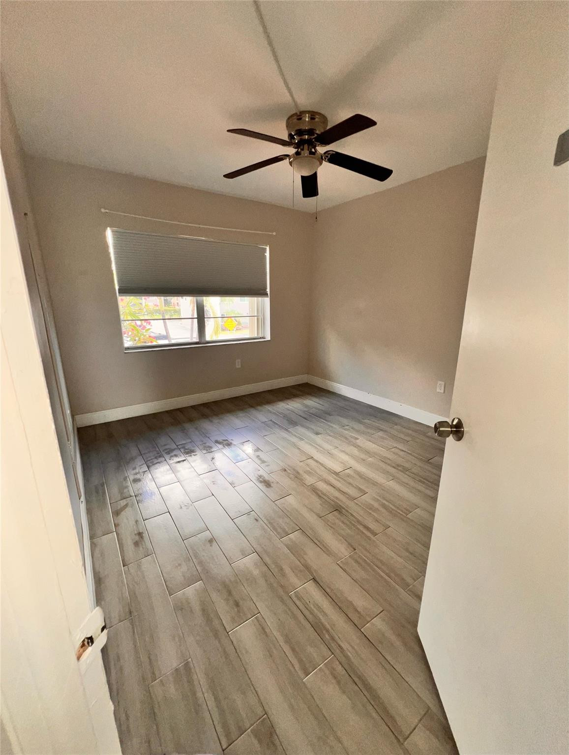 COUNTRY VILLAGE CONDO - Residential Lease