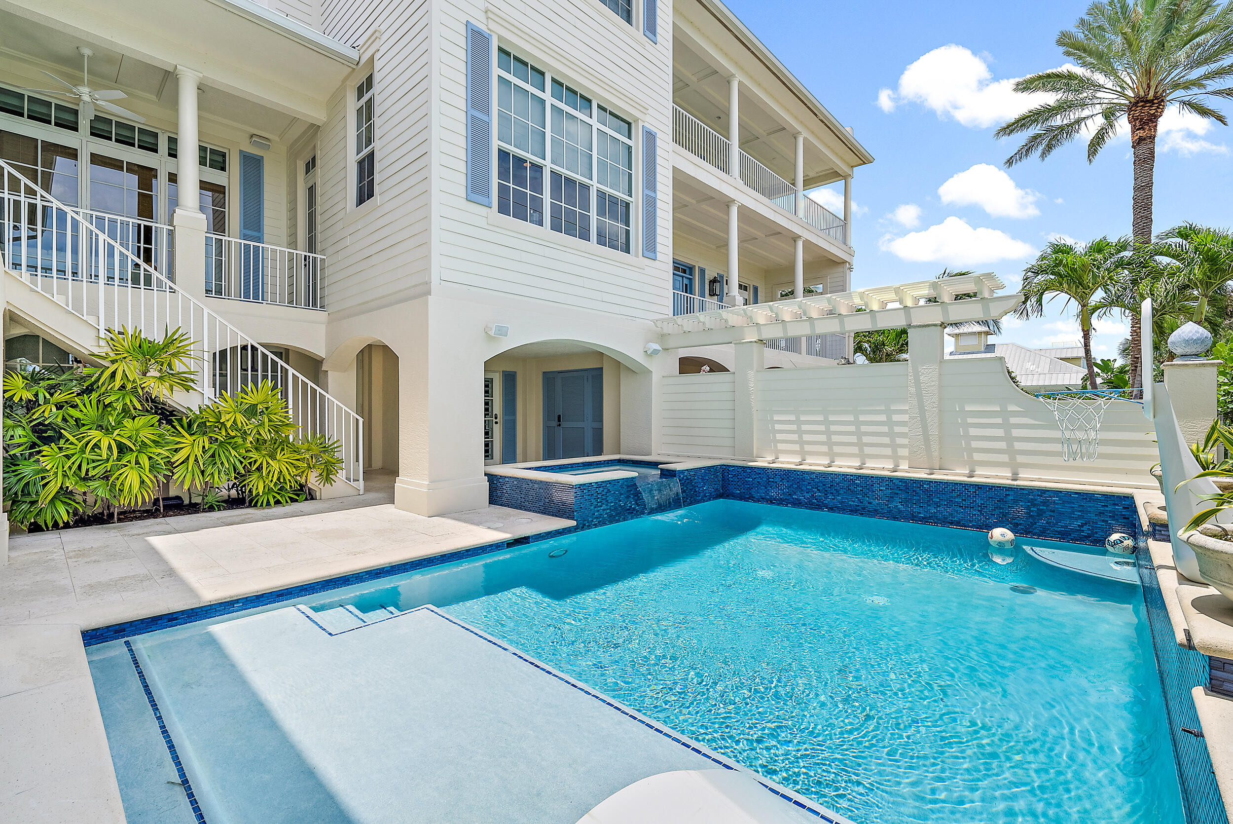 OLD TOWNE AT JUNO BEACH - Residential