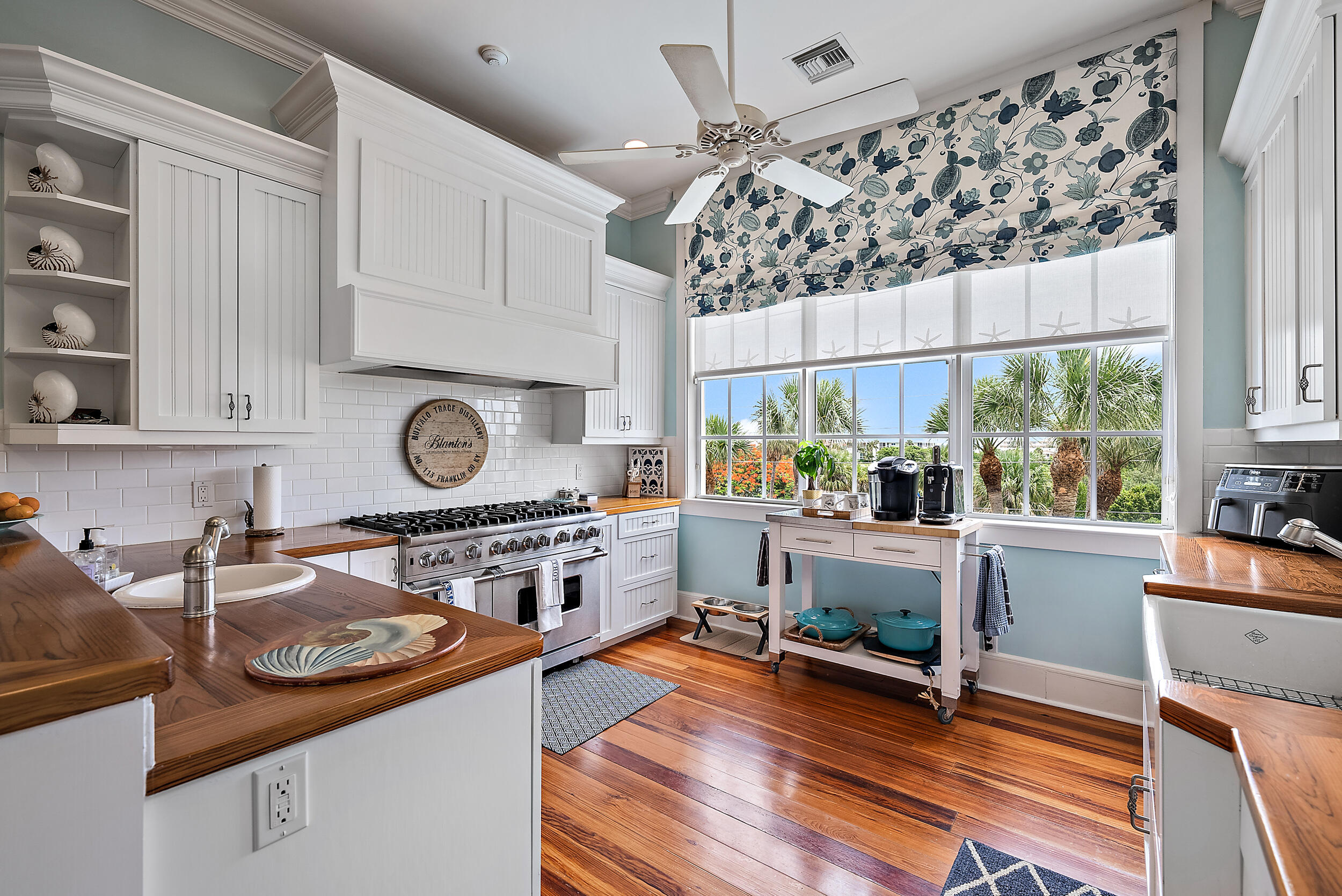 OLD TOWNE AT JUNO BEACH - Residential