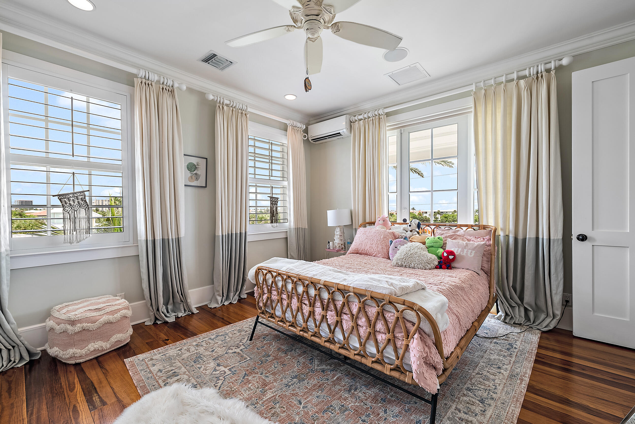 OLD TOWNE AT JUNO BEACH - Residential