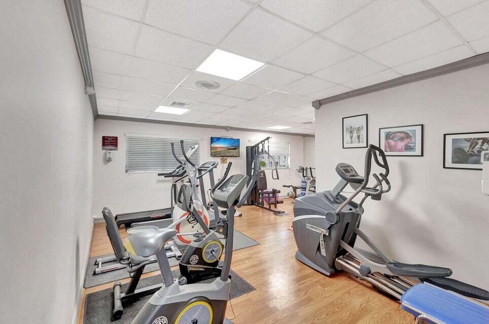 SABAL PINE CONDO - Residential