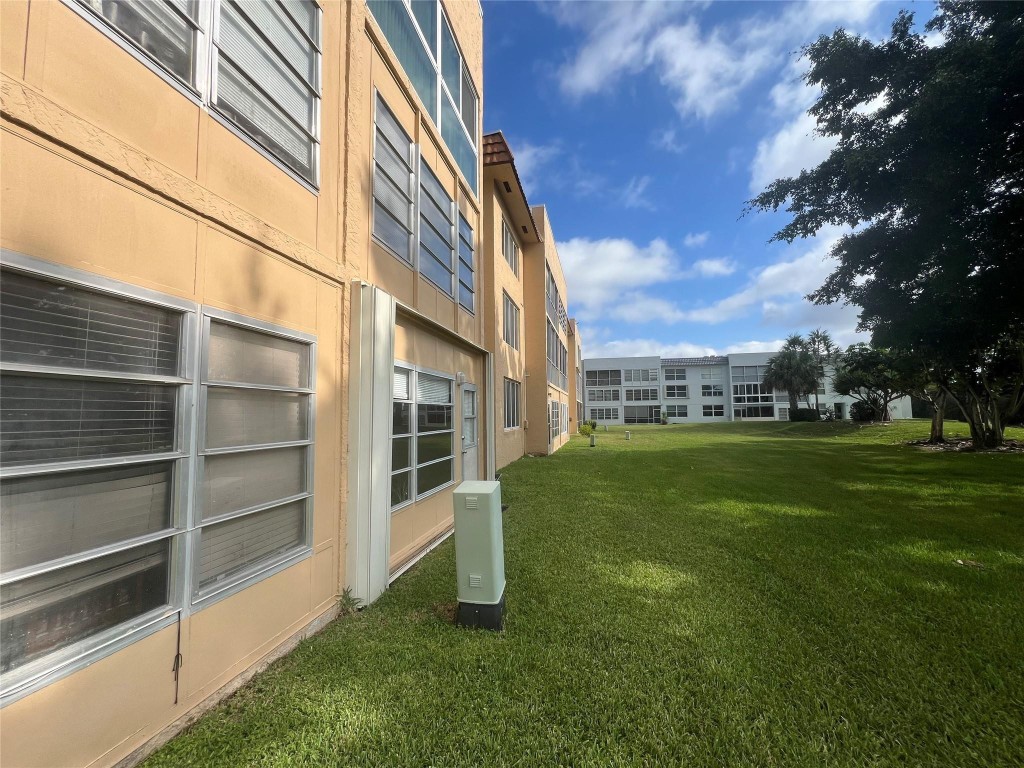 Royal Park Gardens - Residential