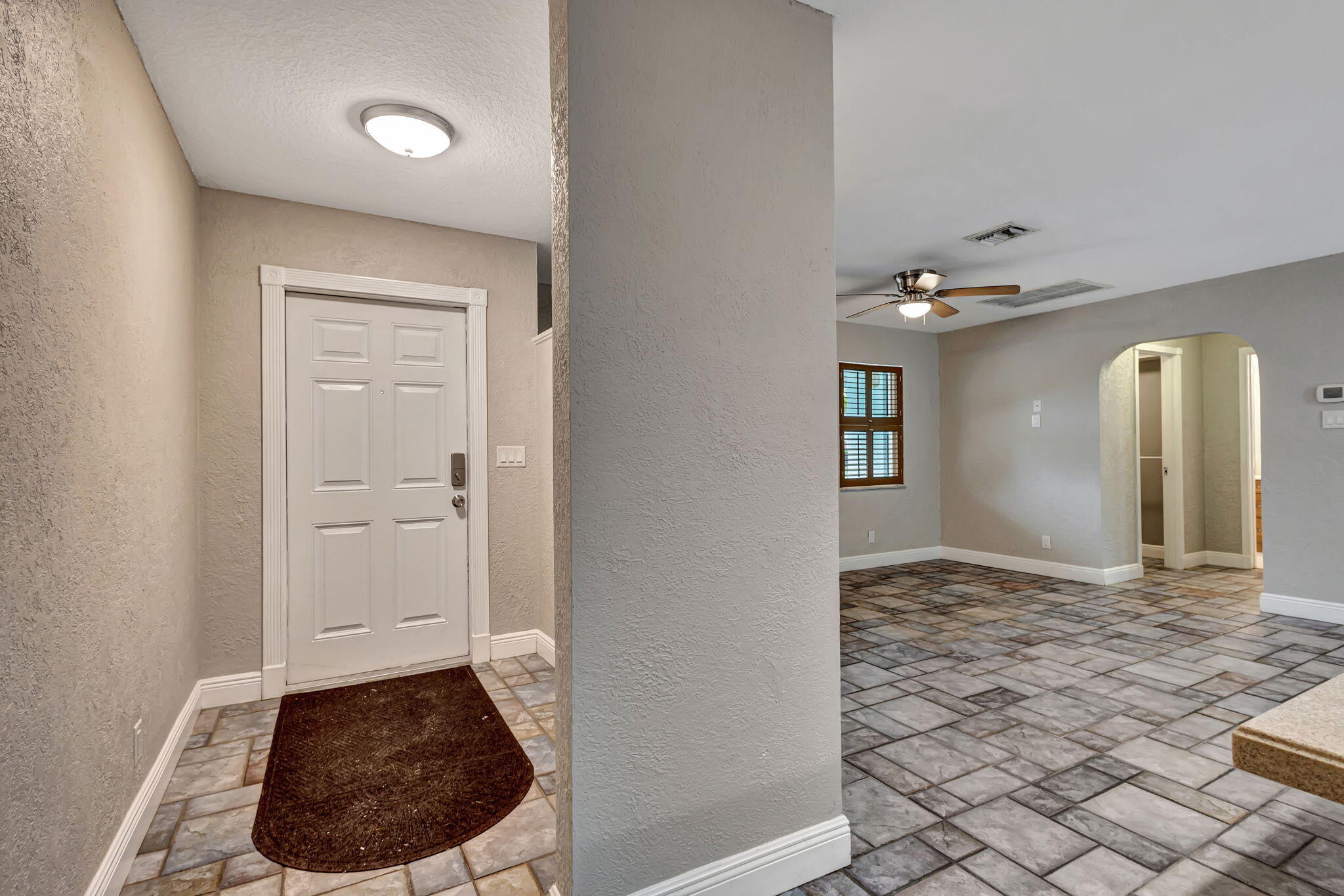 TROPIC PALMS 2 - Residential Lease