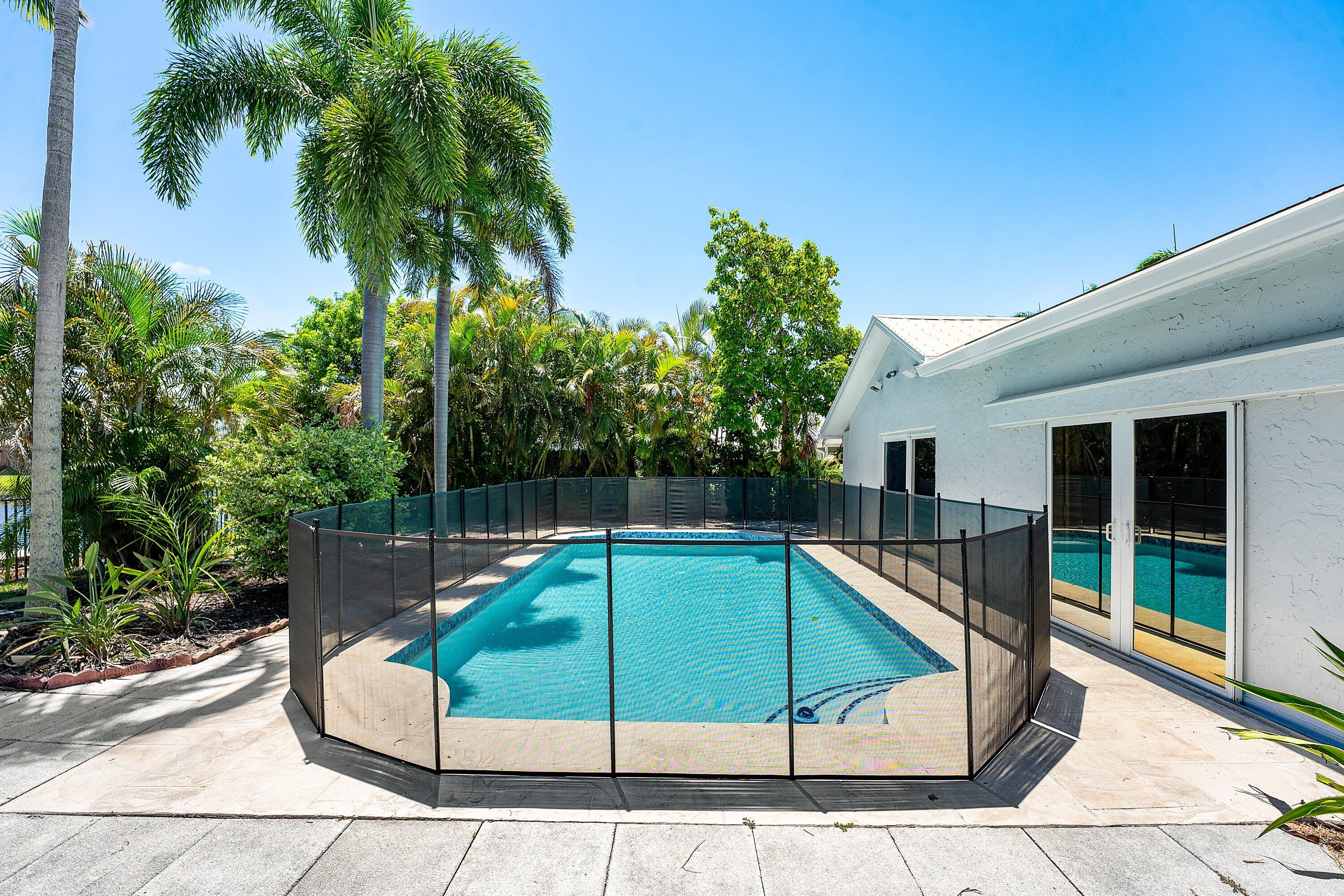 TROPIC PALMS 2 - Residential Lease