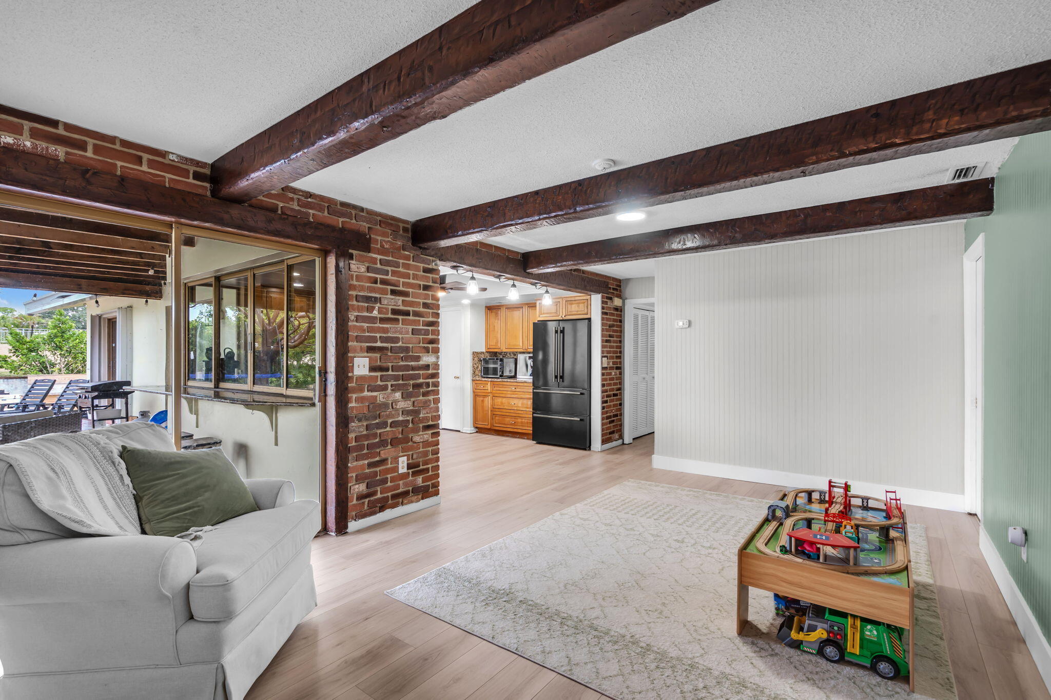 CLUSTERS CORAL SPRINGS - Residential