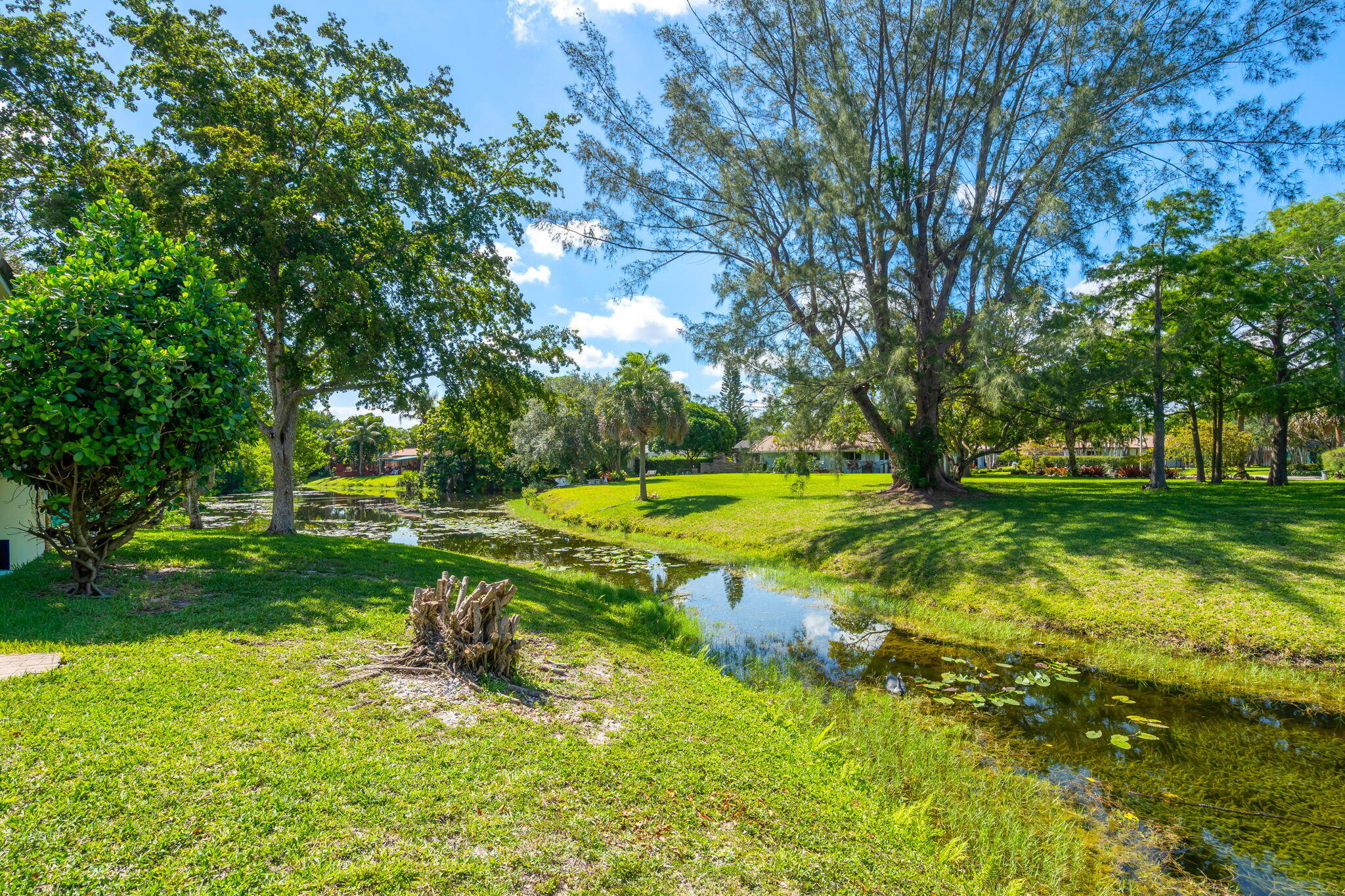 CLUSTERS CORAL SPRINGS - Residential
