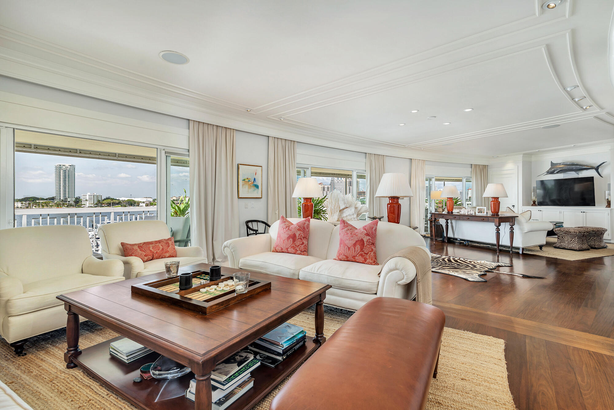 THREE EIGHTY NINE CORP LESSEE - Residential