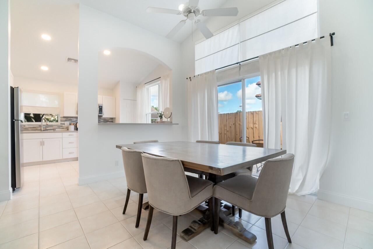 WELLINGTON TR 42B - Residential Lease