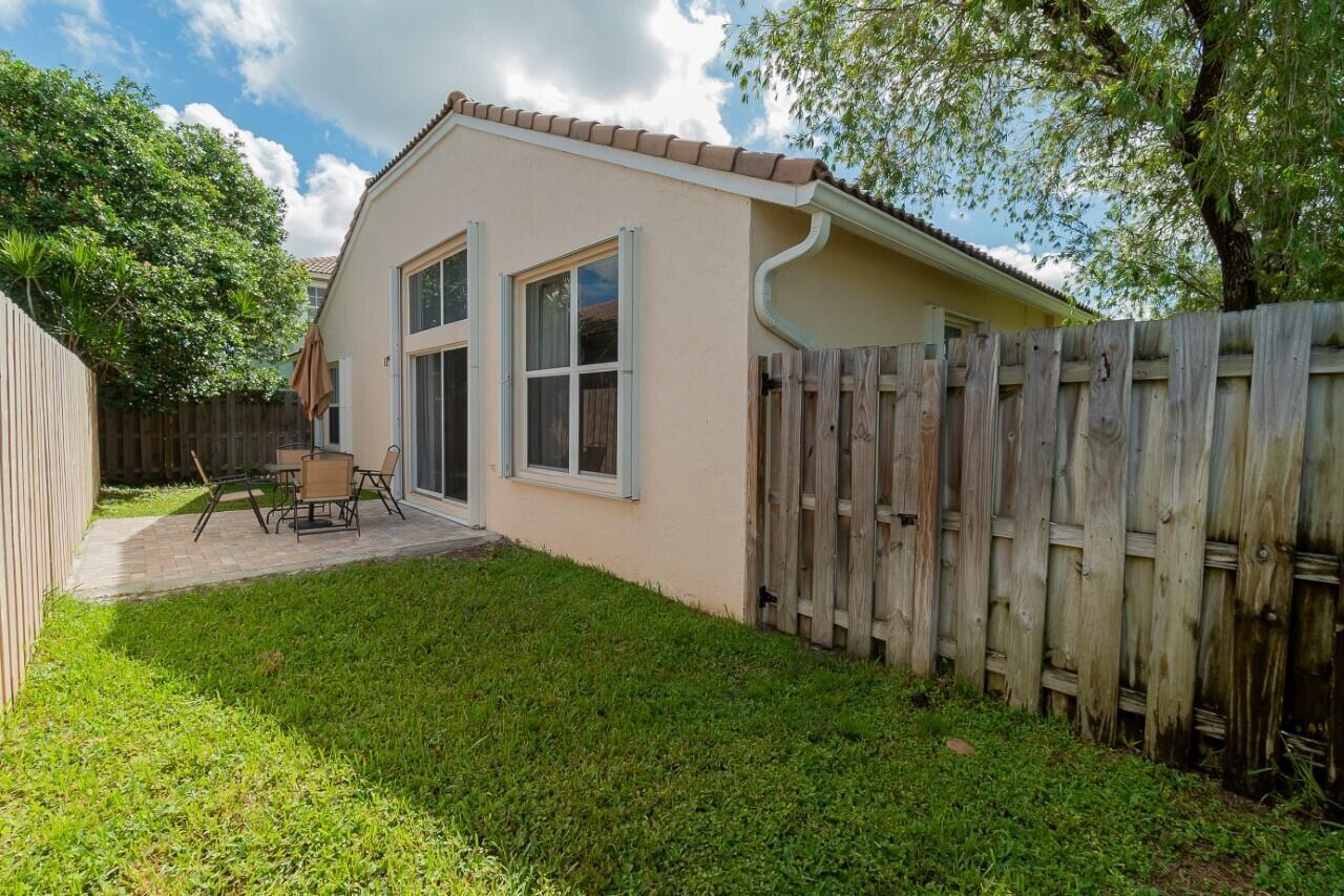 WELLINGTON TR 42B - Residential Lease