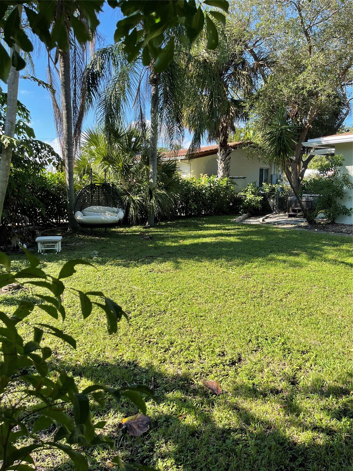 Lauder Gate Isles 28-17 B - Residential