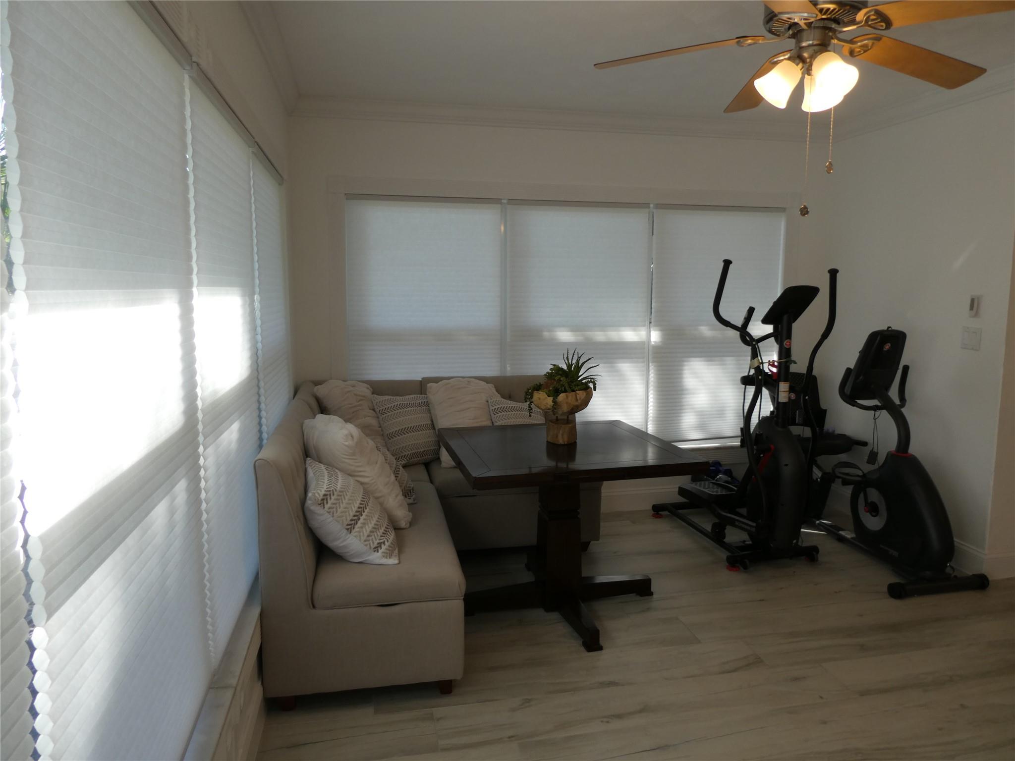 Lauder Gate Isles 28-17 B - Residential