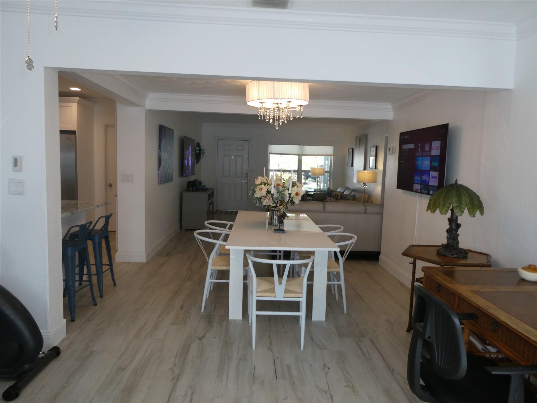 Lauder Gate Isles 28-17 B - Residential