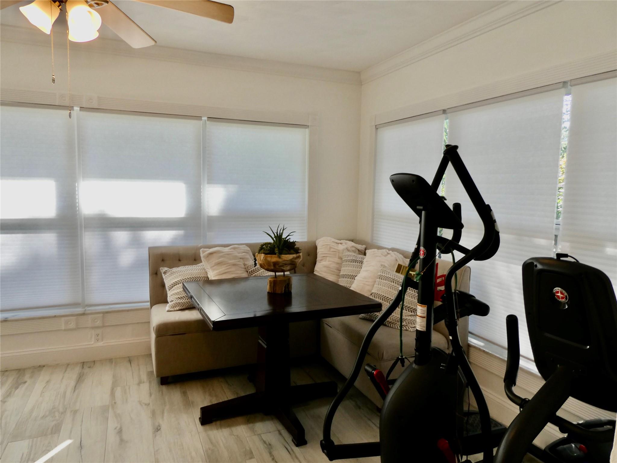 Lauder Gate Isles 28-17 B - Residential