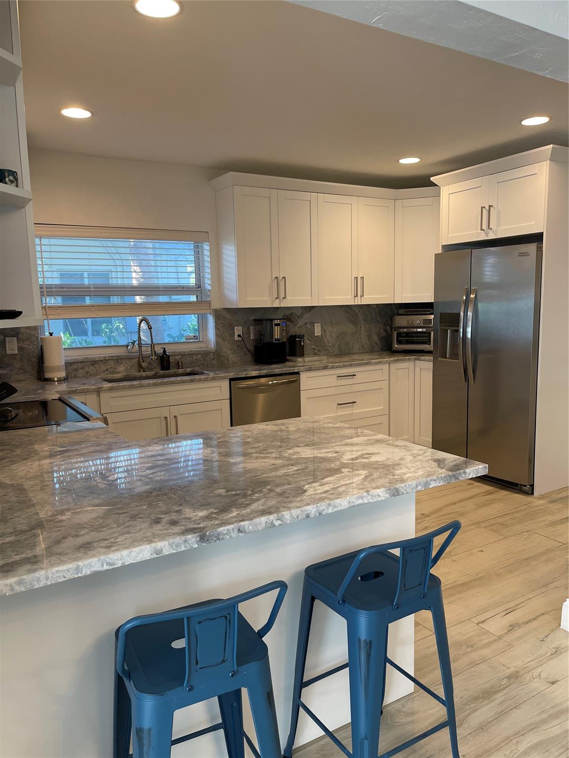 Lauder Gate Isles 28-17 B - Residential
