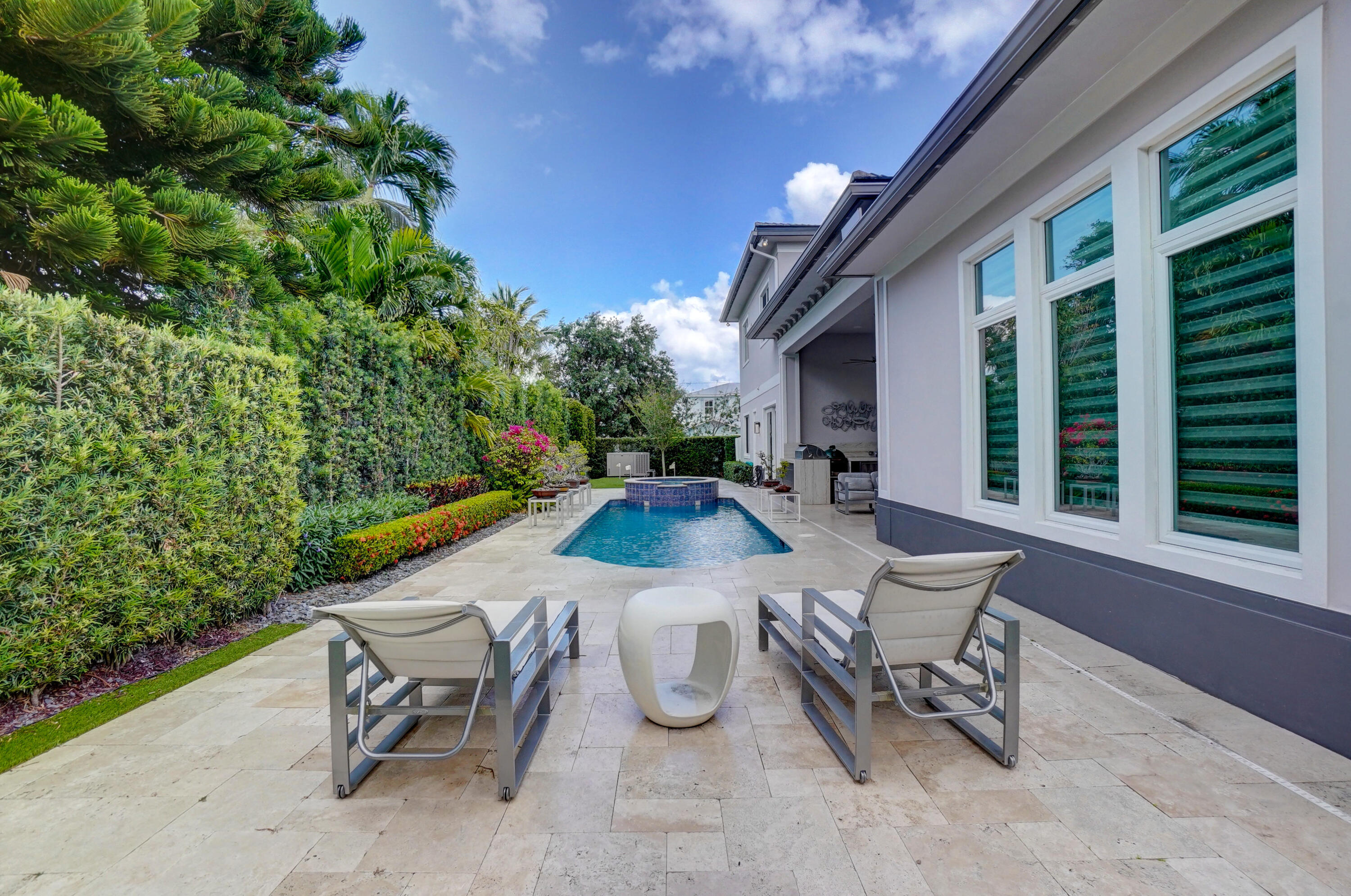 BOCA VILLAS - Residential