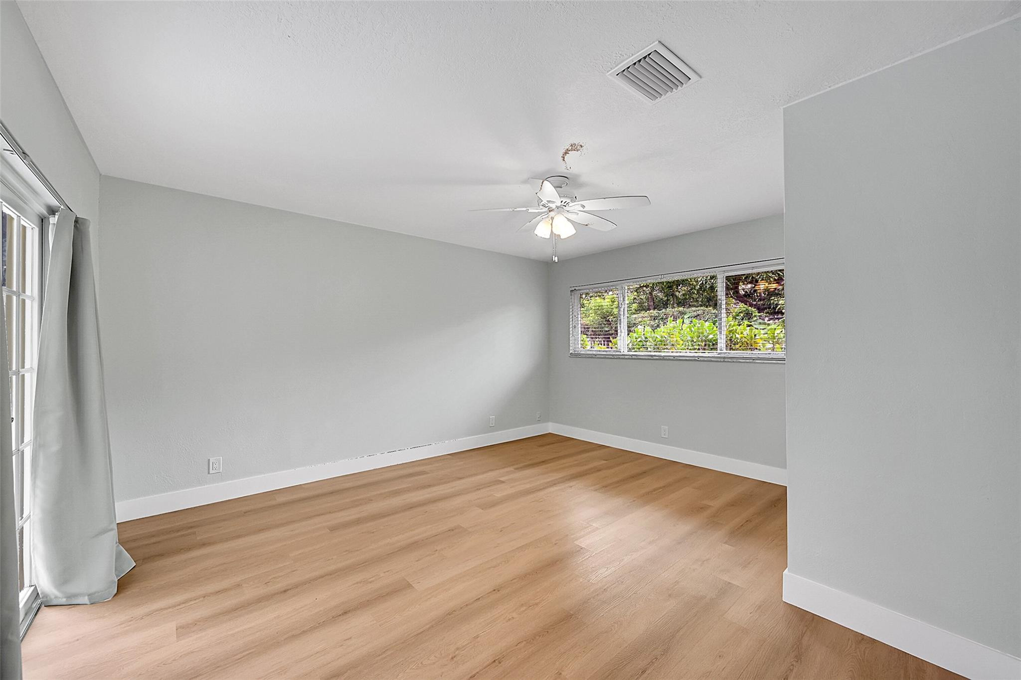 LAKEVIEW ESTATES SEC 1 REPLAT - Residential Lease