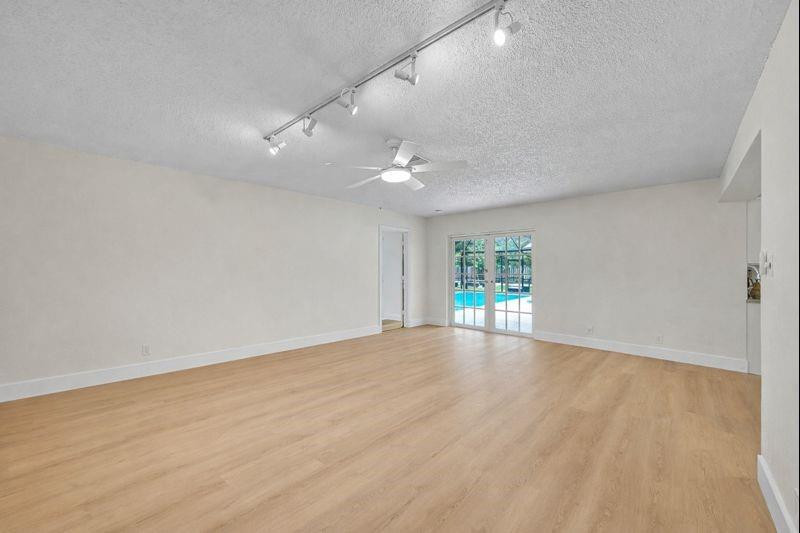 LAKEVIEW ESTATES SEC 1 REPLAT - Residential Lease