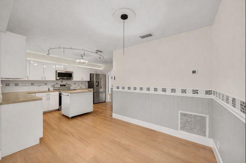 LAKEVIEW ESTATES SEC 1 REPLAT - Residential Lease