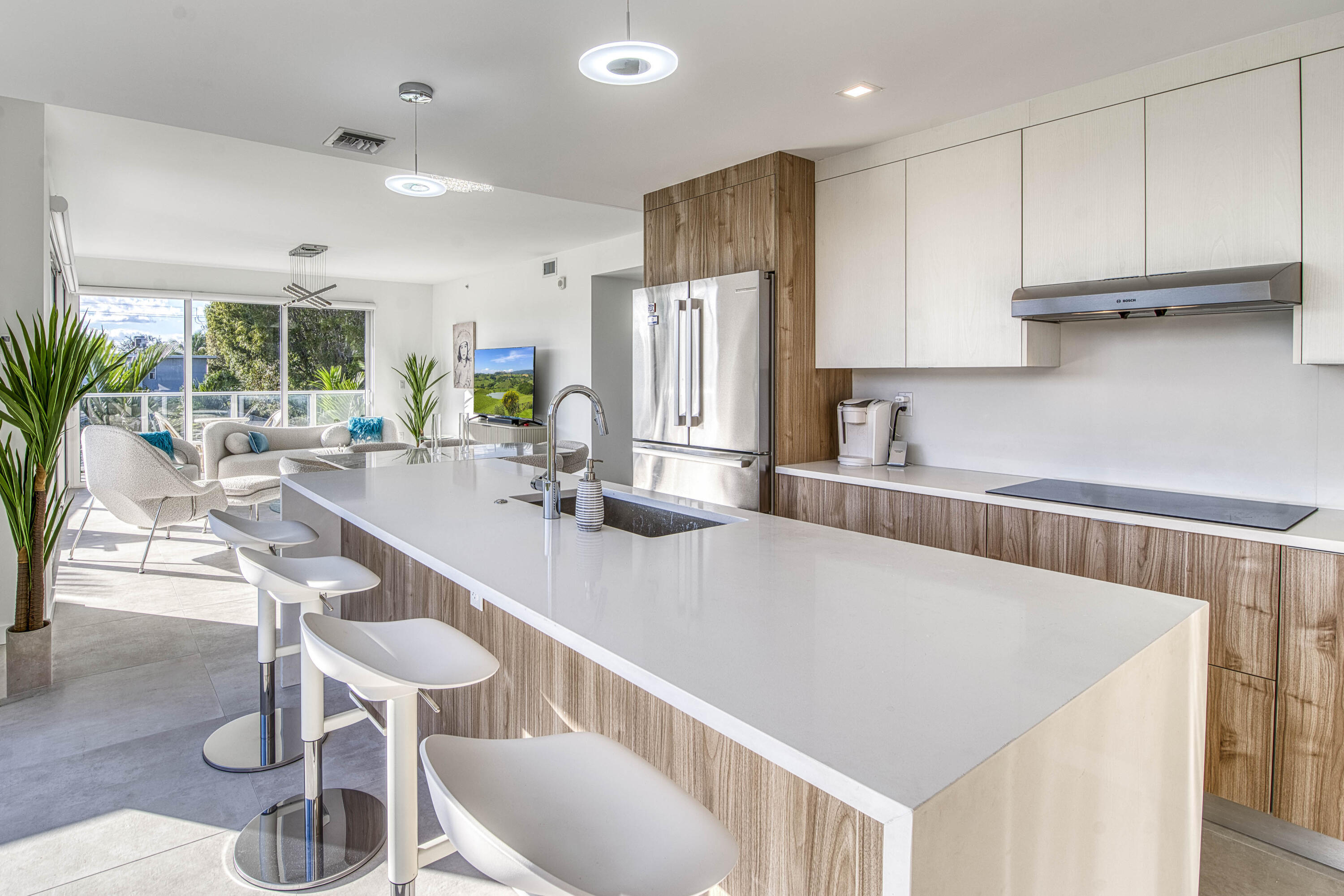 Alora Luxury Condo - Residential