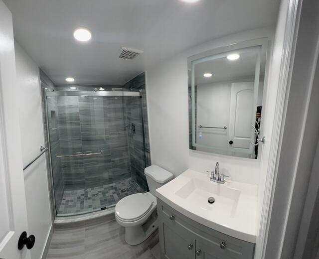 PALM-AIRE COUNTRY CLUB CONDO 18 - Residential Lease