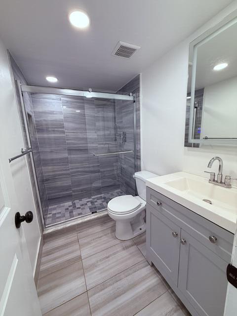 PALM-AIRE COUNTRY CLUB CONDO 18 - Residential Lease