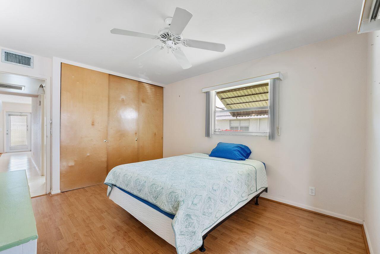 KINGS POINT VALENCIA CONDOS - Residential