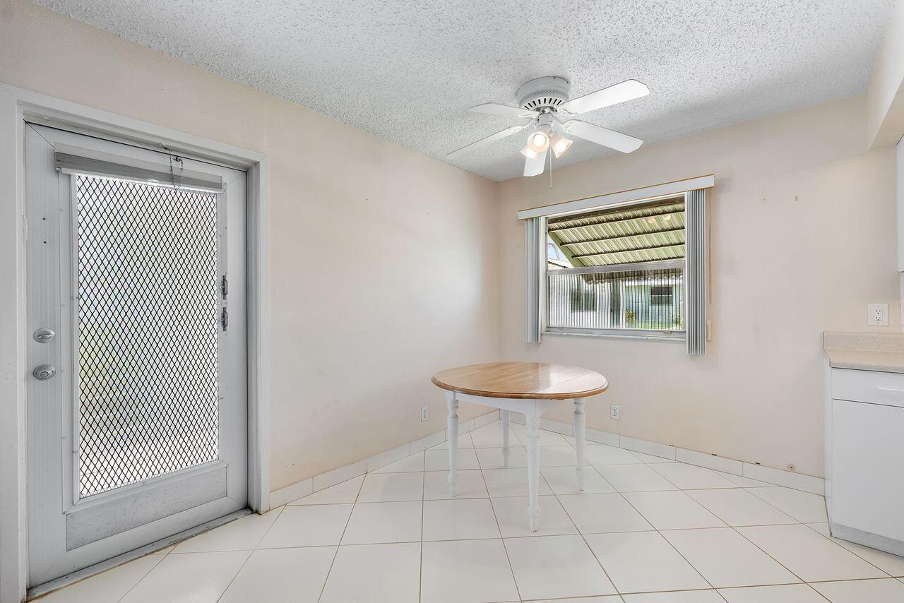 KINGS POINT VALENCIA CONDOS - Residential