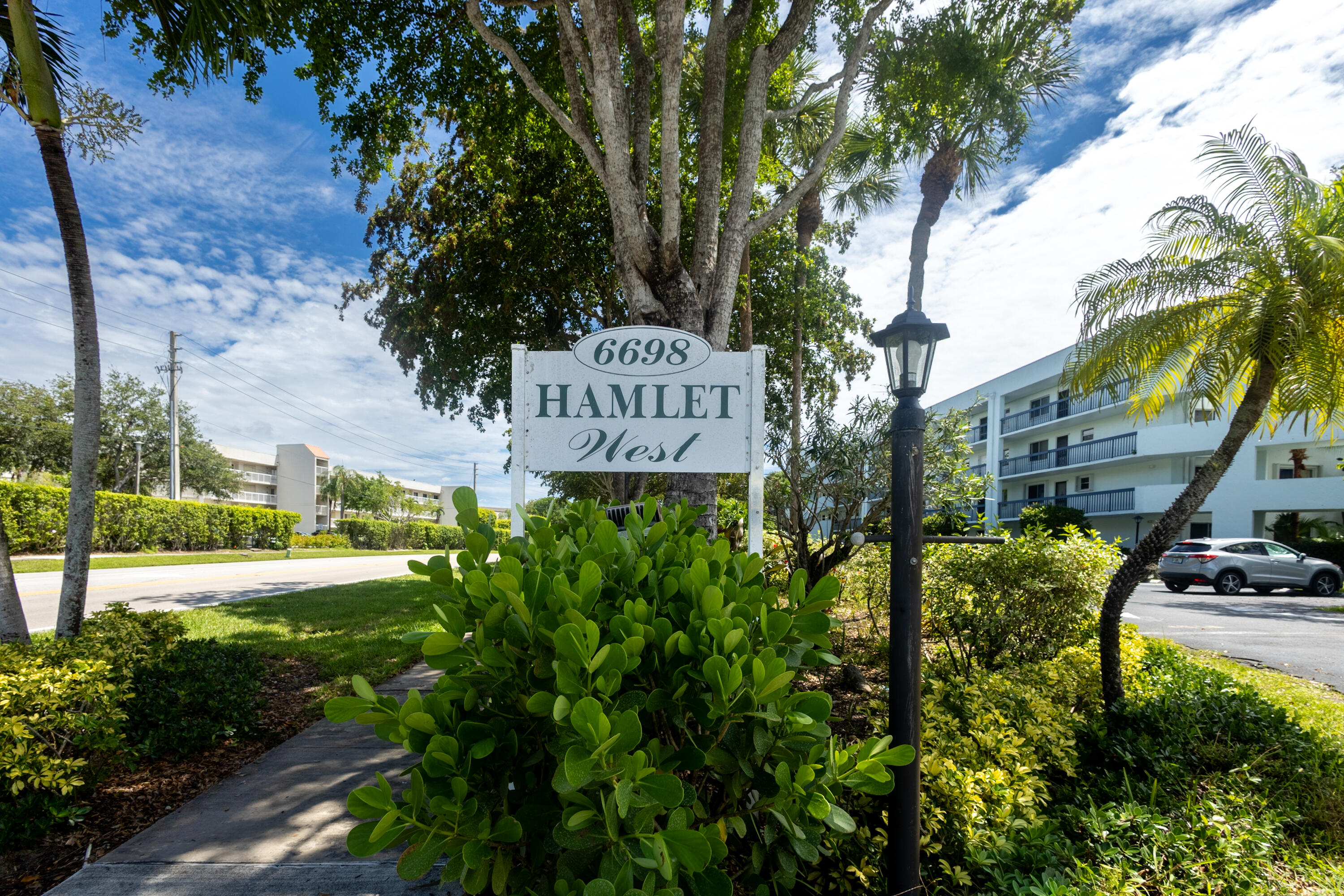 HAMLET AT POINCIANA CONDO - Residential