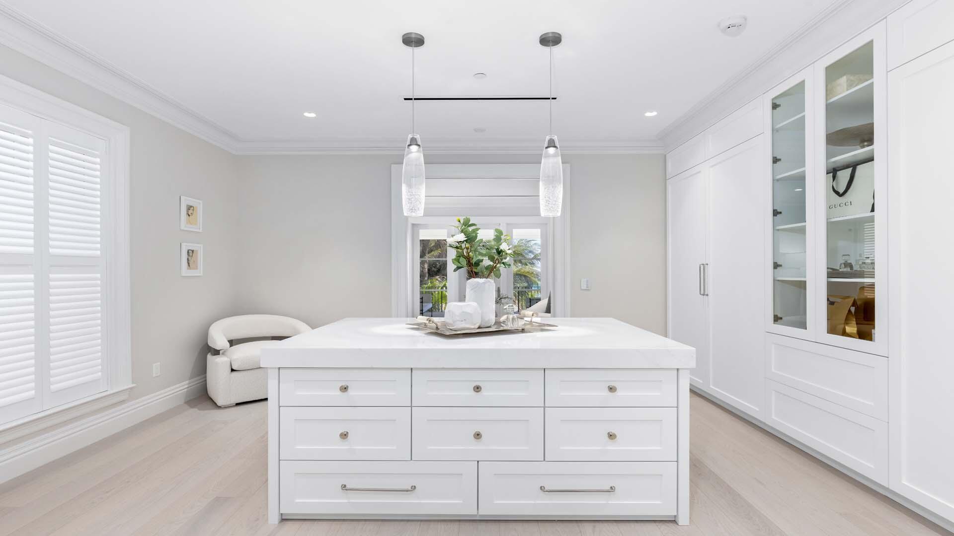 PALM BEACH ESTS PB IN - Residential Lease