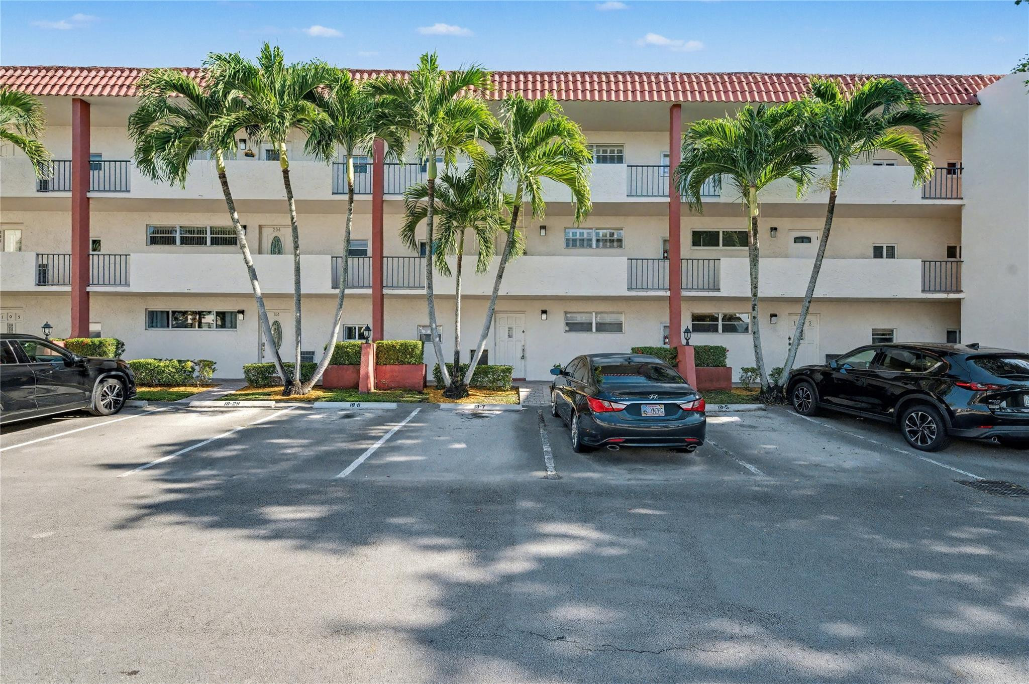 Hollybrook Golf & Tennis - Residential