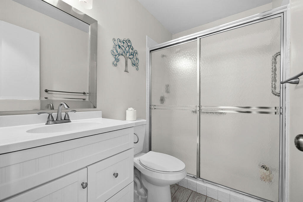 STRATHMORE GATE I UNIT TWO - Residential