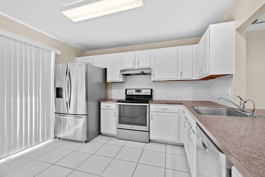 STRATHMORE GATE I UNIT TWO - Residential