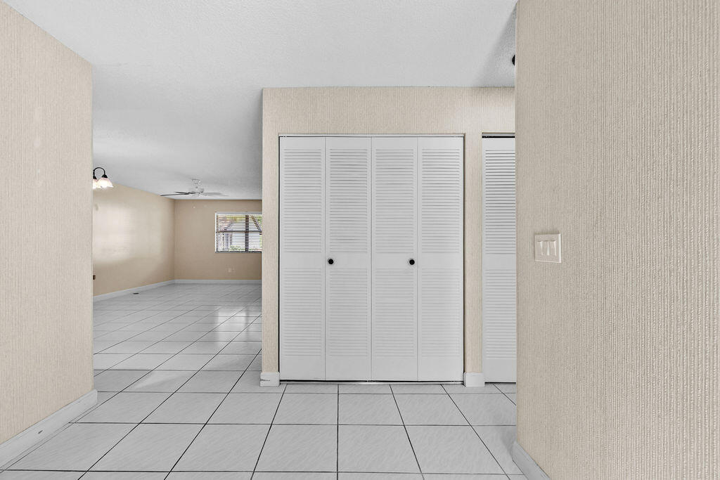 STRATHMORE GATE I UNIT TWO - Residential