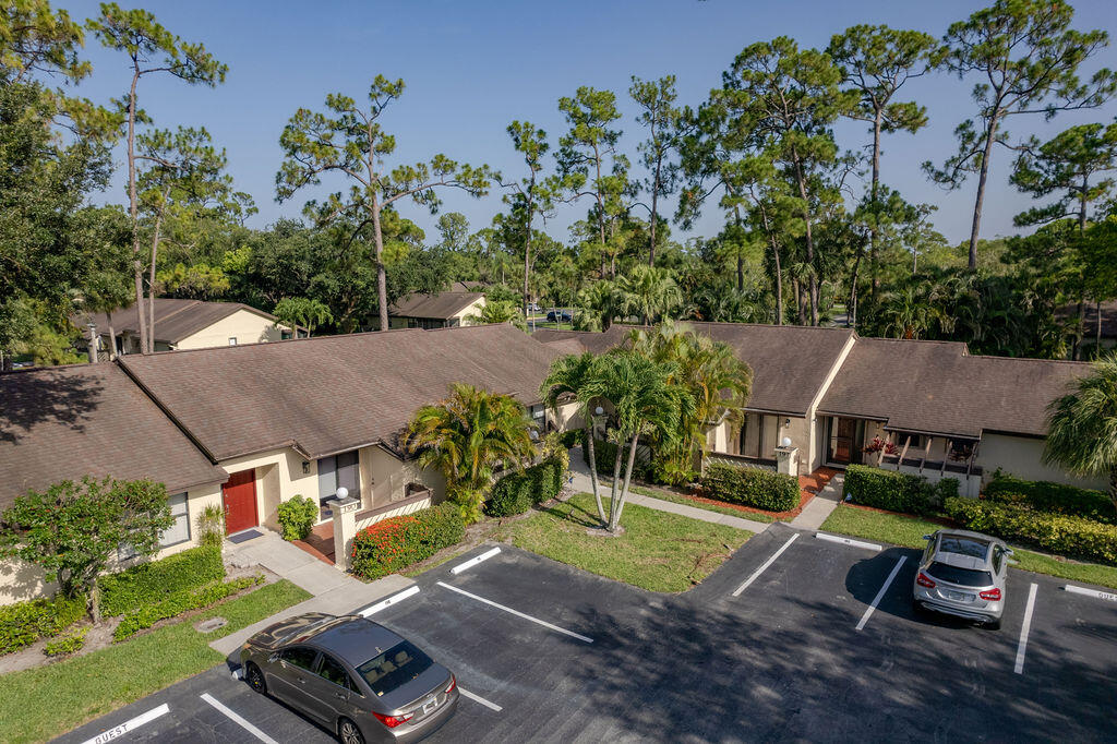 STRATHMORE GATE I UNIT TWO - Residential