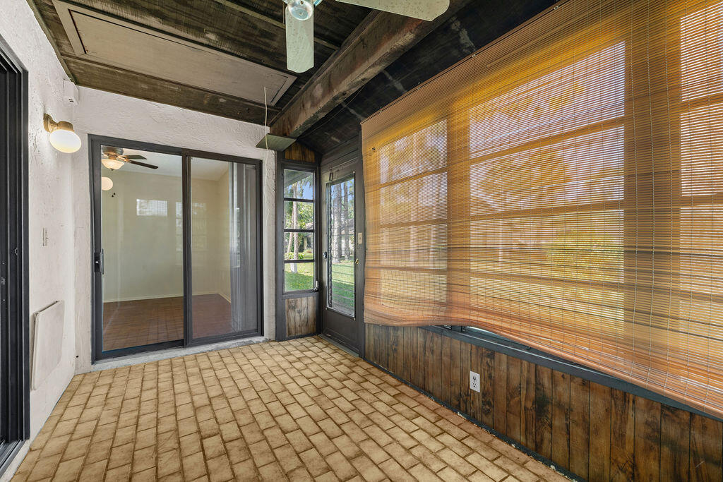 STRATHMORE GATE I UNIT TWO - Residential