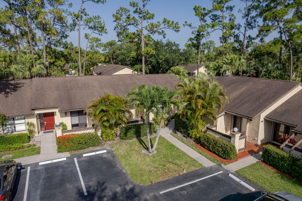 STRATHMORE GATE I UNIT TWO - Residential