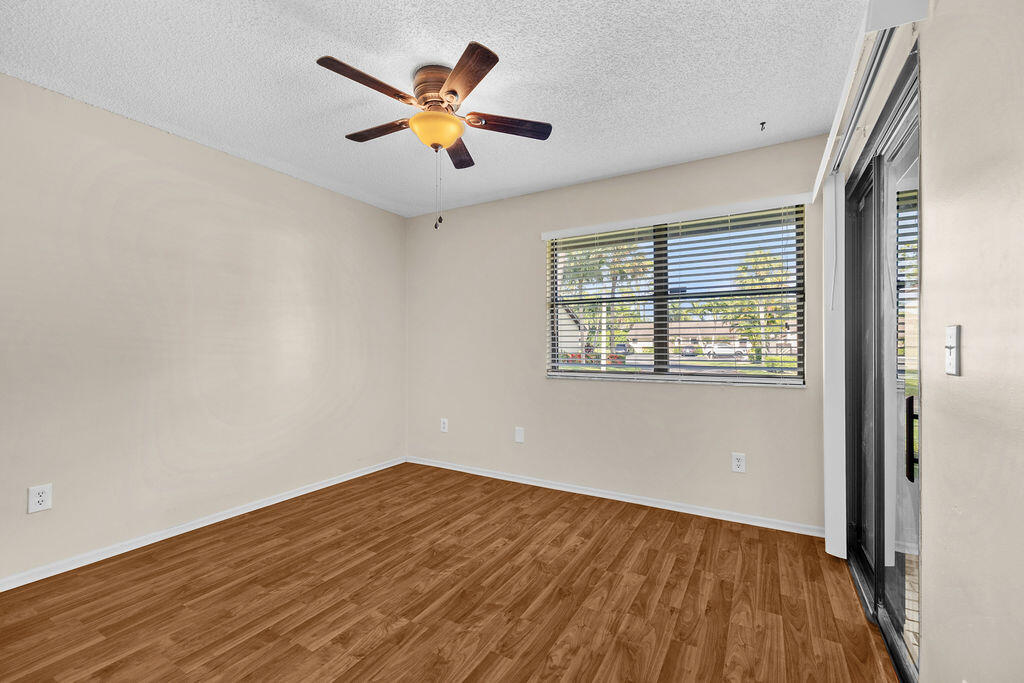 STRATHMORE GATE I UNIT TWO - Residential