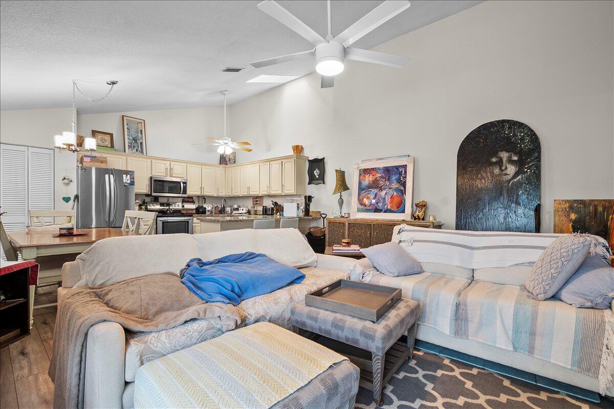 WESTWOOD GARDENS 1 - Residential